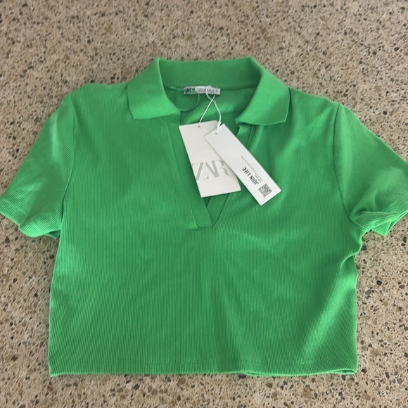 NWT Zara Bright‎ Green Collared Ribbed Crop Top - Picture 3 of 5